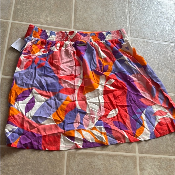 Hurley Purple and Red Mini Skirt with Abstract Design - Picture 6 of 6
